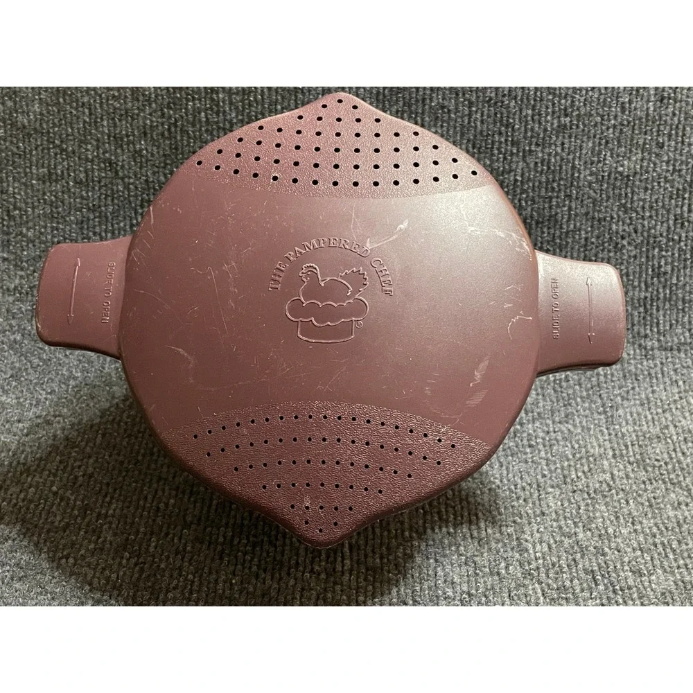The Pampered Chef 2 Quart Micro-Cooker Maroon Microwave Steamer Pot with Lid